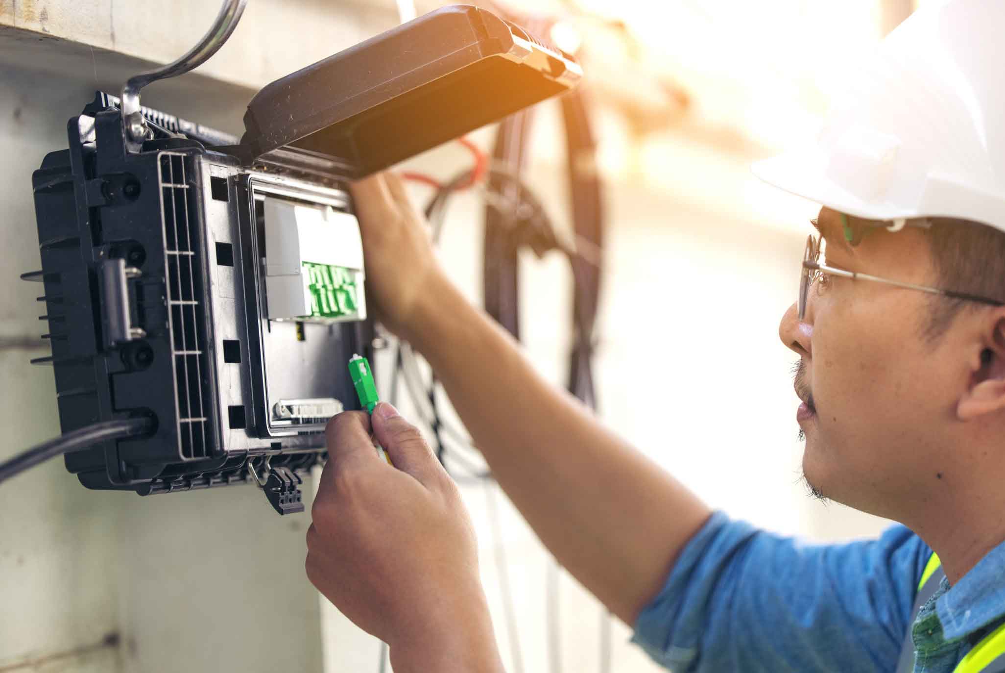 ခြေလှမ်း -by-step ftth installation လုပ်ငန်းစဉ်